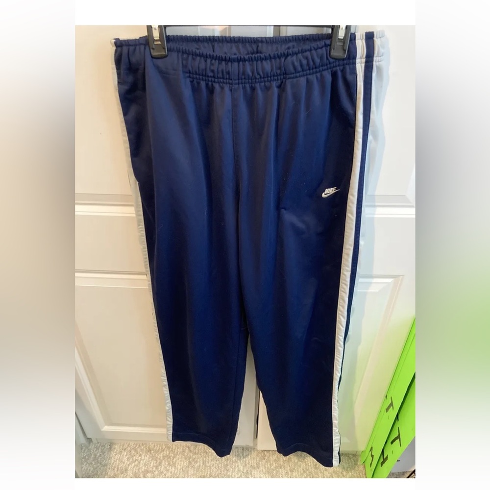 Nike Pants Men’s XL Navy Blue W/ Stripes Joggers Elastic Waist Athletic Pants